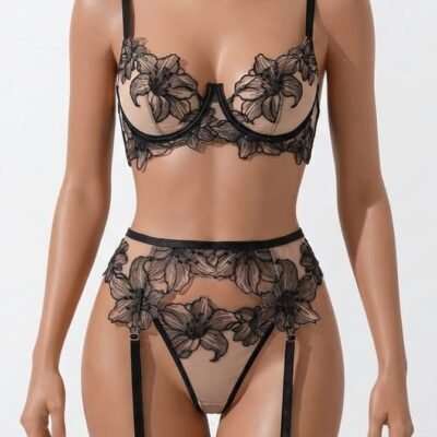 Velvet Shadow - Adriana